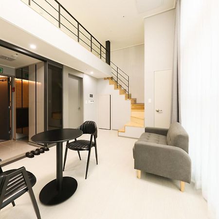 Coopstay Yeosu Hotel Extérieur photo
