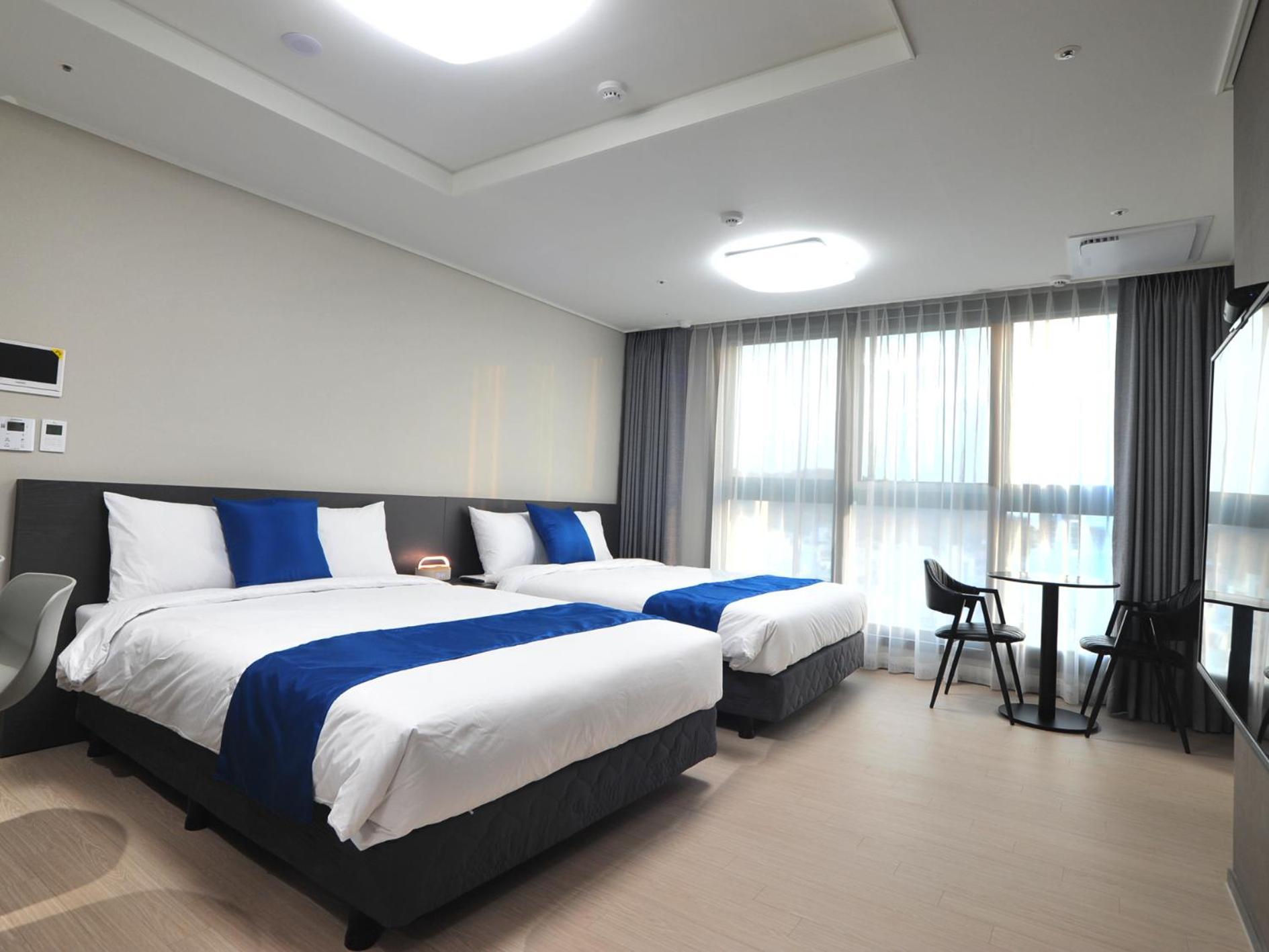 Coopstay Yeosu Hotel Extérieur photo