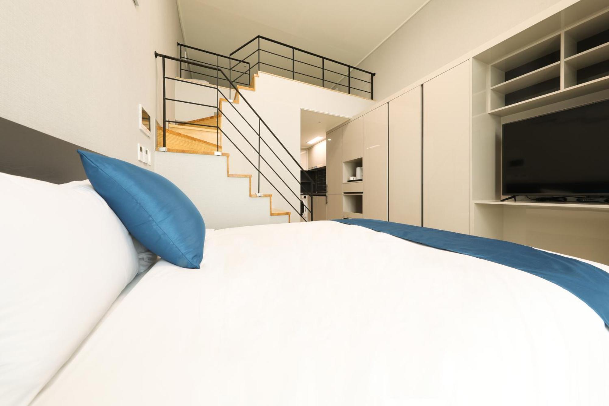 Coopstay Yeosu Hotel Extérieur photo