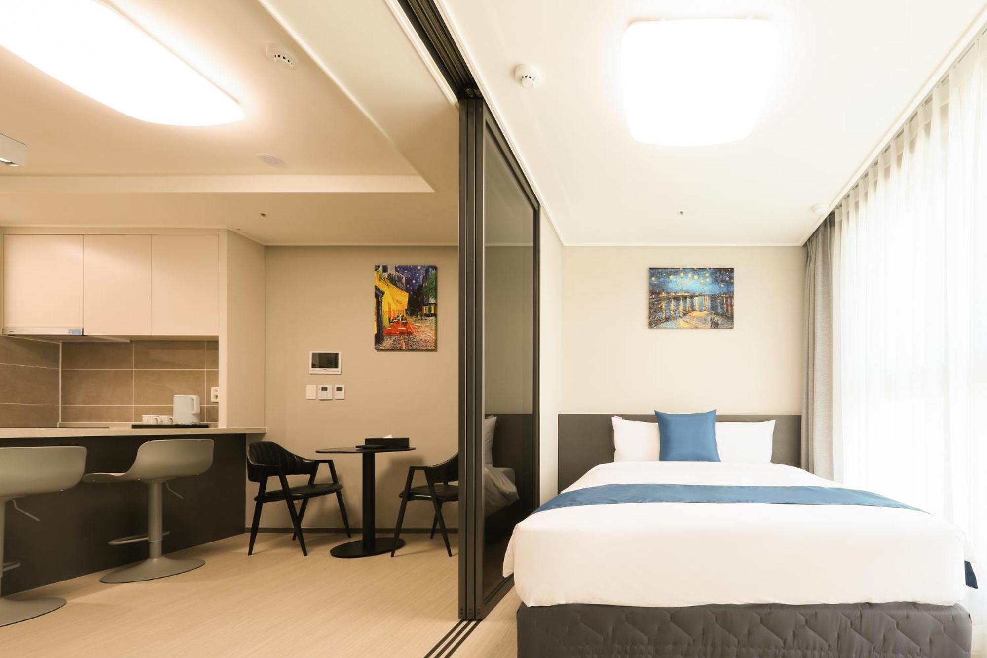 Coopstay Yeosu Hotel Extérieur photo