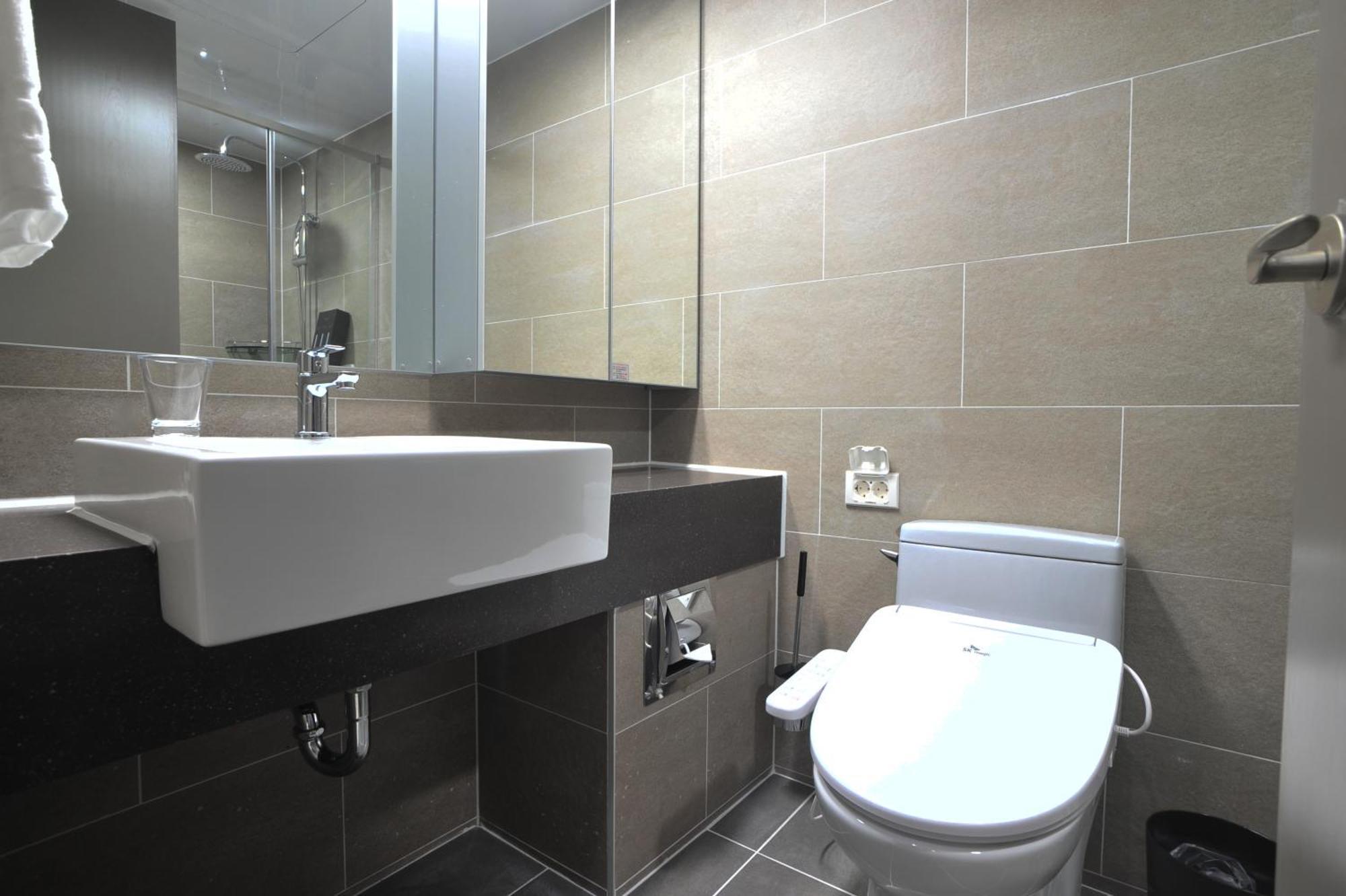 Coopstay Yeosu Hotel Extérieur photo